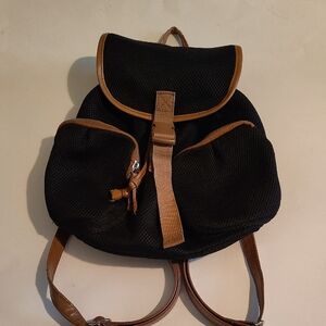 Chic Meets Practical—Your New Everyday Essential!